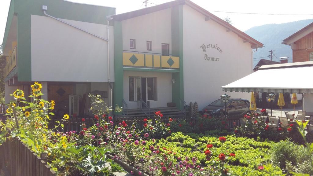 Oberwoelz Stadt Gasthof Zum Mohrn מראה חיצוני תמונה